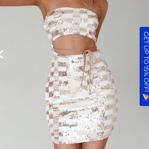 Sold Out Selfie Leslie Sequin Dress